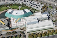 LCCA Techniques for Roofs on Complex Building Types